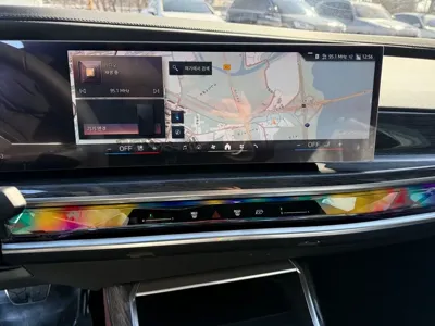BMW i7 2026, 1050 км, за 109920000 KRW - фото 9