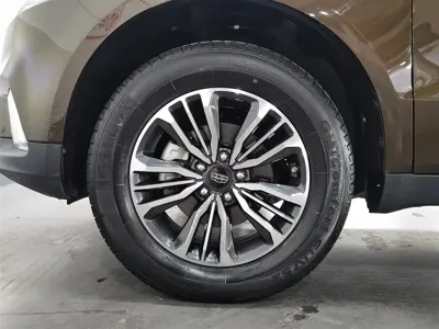Geely Vision X6 2017, 43400 км, за 16800 CNY - фото 17