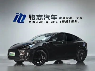 Tesla Model Y 2023, 34500 км, за 173800 CNY