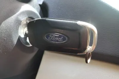 Ford Escort 2017, 21400 км, за 45387.65 CNY - фото 17