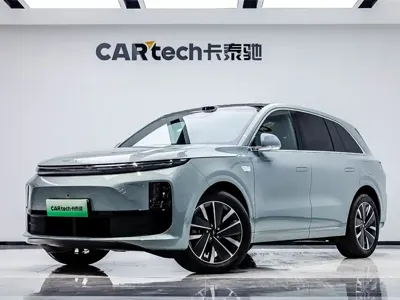 Li Auto Li L6 · 2025 год