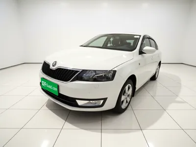 Skoda Rapid Spaceback 2014, 165800 км, за 31217.15 CNY - фото 1