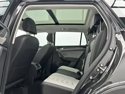 Volkswagen Tayron 2023, 5000 км, за 219800 CNY - фото 6