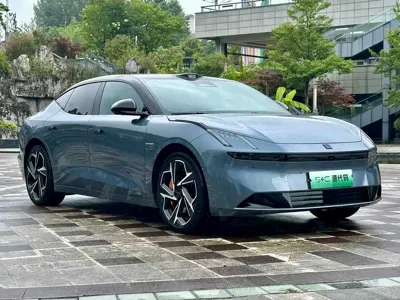 Lynk & Co Z10 2024, 35000 км, за 156800 CNY