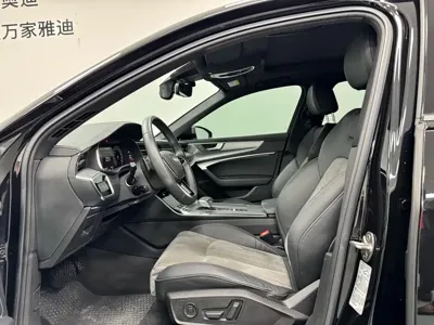 Audi A6L 2021, 36000 км, за 209800 CNY - фото 17