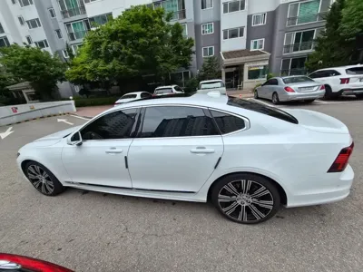 Volvo S90 2024, 27095 км, за 48970000 KRW
