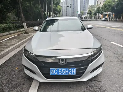 Honda Accord 2019, 160000 км, за 78000 CNY