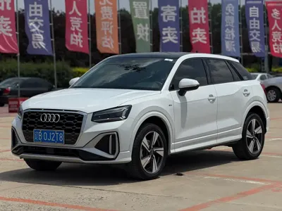 Audi Q2L · 2022 год