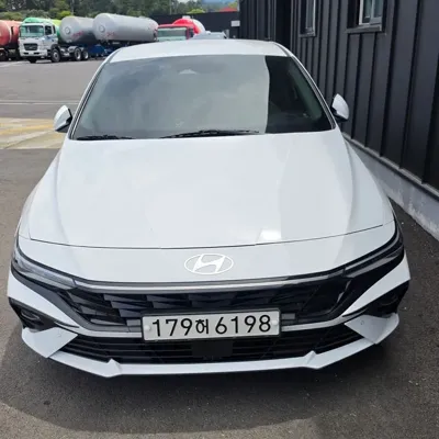 Hyundai Avante 2025, 14787 км, за 26000000 KRW
