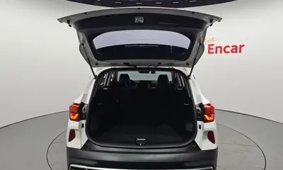 Kia Seltos 2023, 59633 км, за 19000000 KRW - фото 20