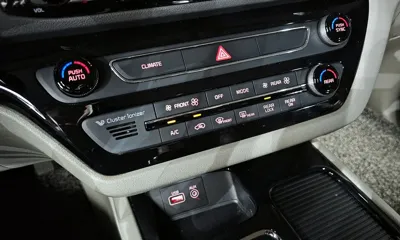 Kia Canival 2017, 155140 км, за 8850000 KRW - фото 17
