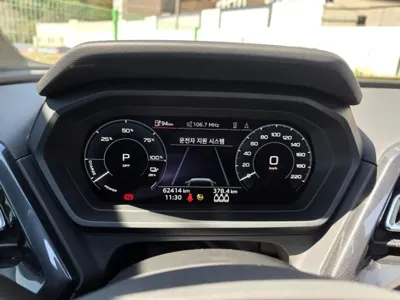 Audi Q4 e-tron 2022, 62443 км, за 9020000 KRW - фото 6