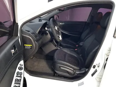 Hyundai Accent 2015, 180252 км, за 3500000 KRW - фото 7