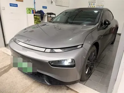 Xpeng P7 · 2021 год
