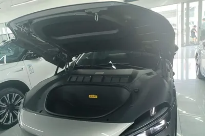 Xiaomi Auto YU7 2025, 13600 км, за 250266.3 CNY - фото 21