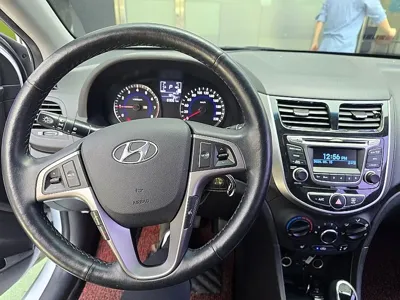 Hyundai Accent 2018, 83061 км, за 7190000 KRW - фото 10
