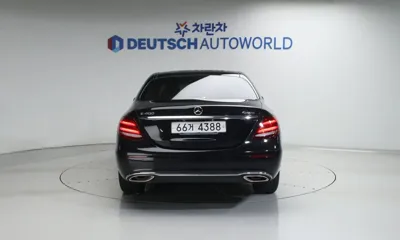 Mercedes-Benz E-Class 2018, 113941 км, за 23300000 KRW