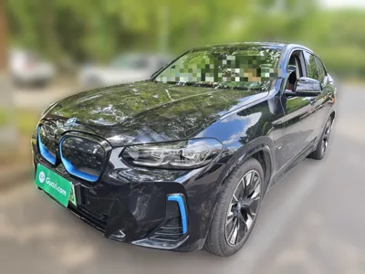BMW iX3 · 2022 год