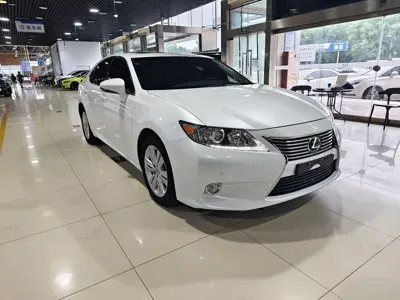 Lexus ES 2014, 50000 км, за 128000 CNY - фото 1