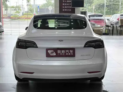 Tesla Model 3 2019, 64000 км, за 113800 CNY