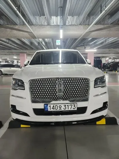 Lincoln Navigator · 2022 год