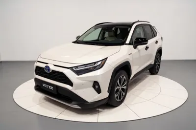 Toyota RAV4 2023, 49300 км, за 153040 CNY - фото 1