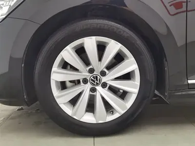 Volkswagen Passat 2021, 24600 км, за 85800 CNY - фото 17