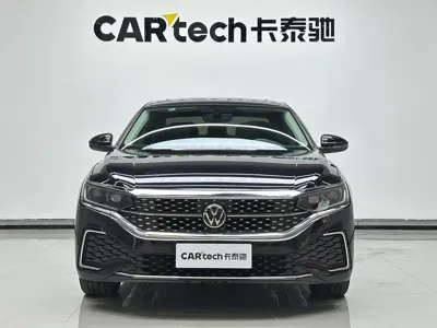 Volkswagen Passat 2025, 14000 км, за 125000 CNY - фото 2
