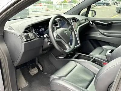 Tesla Model X 2018, 150000 км, за 149800 CNY