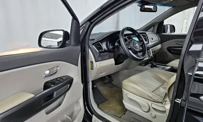 Kia Canival 2016, 211864 км, за 5850000 KRW - фото 10