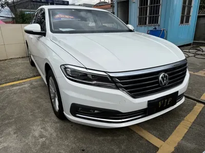 Volkswagen Lavida 2020, 49000 км, за 41900 CNY