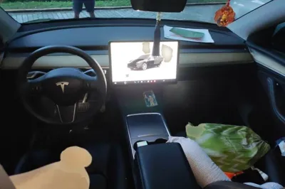 Tesla Model Y 2022, 37800 км, за 164544.85 CNY - фото 9
