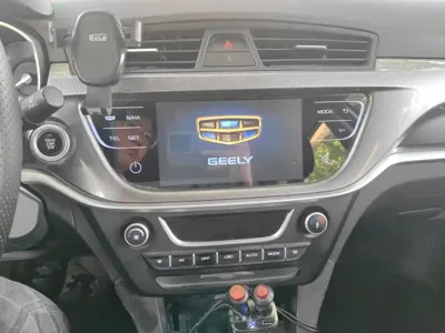 Geely Emgrand 2018, 83800 км, за 18200 CNY - фото 6