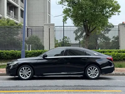 Honda Accord 2022, 52000 км, за 88800 CNY - фото 3