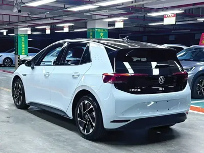Volkswagen ID.3 2023, 28000 км, за 69200 CNY