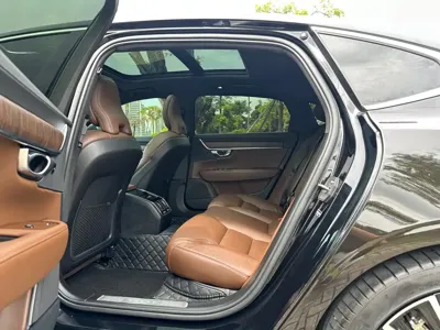 Volvo S90 2023, 62000 км, за 165799 CNY - фото 6