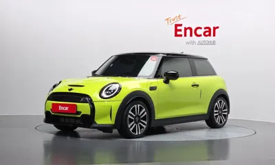 MINI Cooper · 2024 год