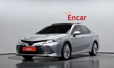 Toyota Camry · 2019 год
