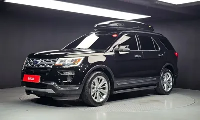 Ford Explorer · 2019 год