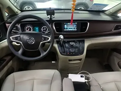 Buick GL8 2018, 38700 км, за 96300 CNY - фото 10