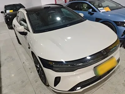 Zeekr 极氪007GT 2025, 12600 км, за 171000 CNY