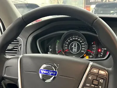Volvo V40 2016, 50000 км, за 48000 CNY - фото 23