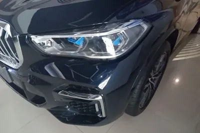 BMW X5 2022, 51500 км, за 375092.34 CNY - фото 8
