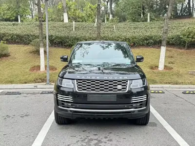 Land Rover Range Rover 2015, 90000 км, за 279800 CNY
