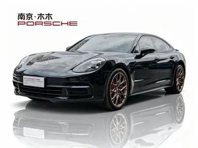 Porsche Panamera · 2017 год