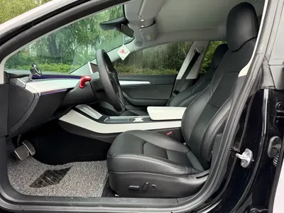 Tesla Model 3 2022, 75000 км, за 126800 CNY - фото 11