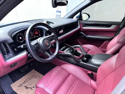 Porsche Cayenne 2024, 28800 км, за 608000 CNY - фото 7