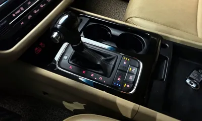 Kia Canival 2016, 94580 км, за 12000000 KRW - фото 9