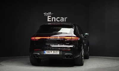 Porsche Macan 2022, 27018 км, за 86000000 KRW