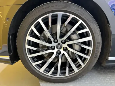 Audi A8 2023, 32000 км, за 585000 CNY - фото 37